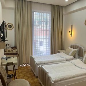 Habitación con 2 Camas Individuales